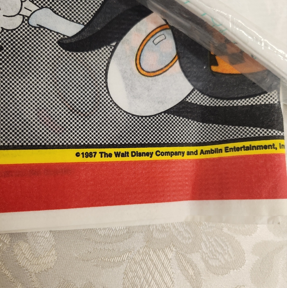 Vtg Disney Table Covers Mickey's Diner & Who Framed Roger Rabbit Decorative - Picture 4 of 8
